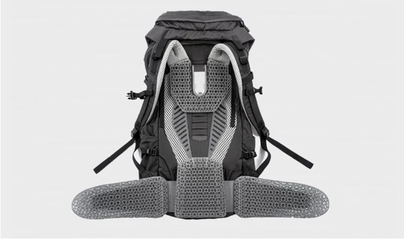 OECHSLER使用3D打印减震面料制作旅行背包，为远足者带来更好的背负体验