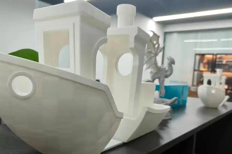 价格仅为欧美一半，全球90%消费级3D打印机由中国生产