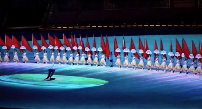 杭州亚运会开幕式镂空“钱塘之韵”引导牌竟是3D打印的