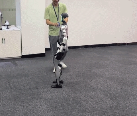 “狗啃的” 楼梯 网上酷炫的宇树 现实里是这个样的