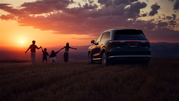 全车六盏小蓝灯 全新问界M7发布即搭载华为ADS 4