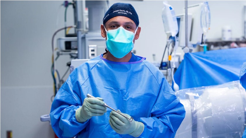 加州大学利用全定制3D打印植入物进行全球首例脊柱手术