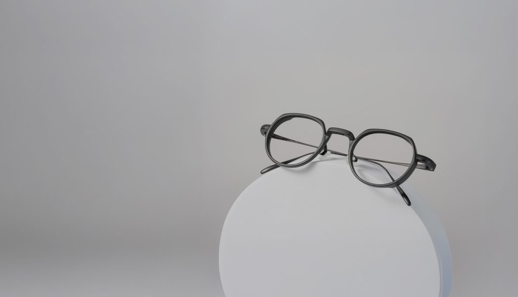 Breezm利用3D扫描和打印技术，在美国各地提供定制眼镜