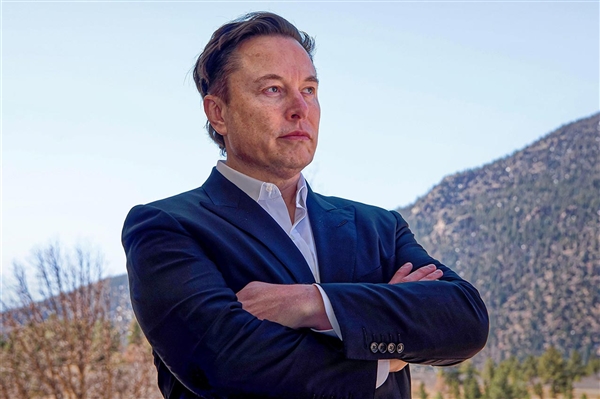 特斯拉造芯真来了!马斯克官宣:Terafab项目7天后启动