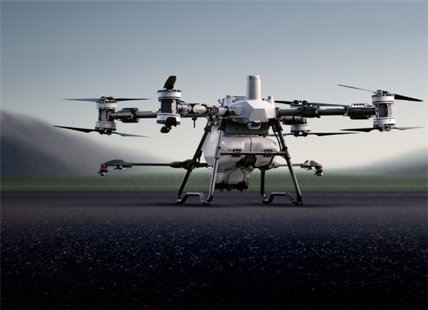 离地高度超10米 重大安全隐患!飞手用农用无人机吊人上山 大疆:吊销操作证书