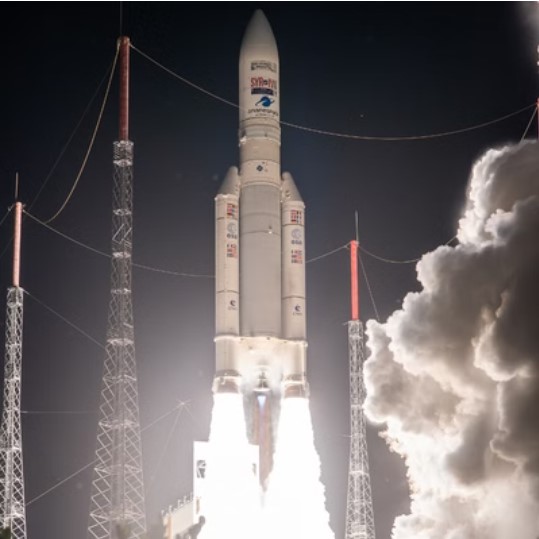 阿丽亚娜5号VA261火箭发射