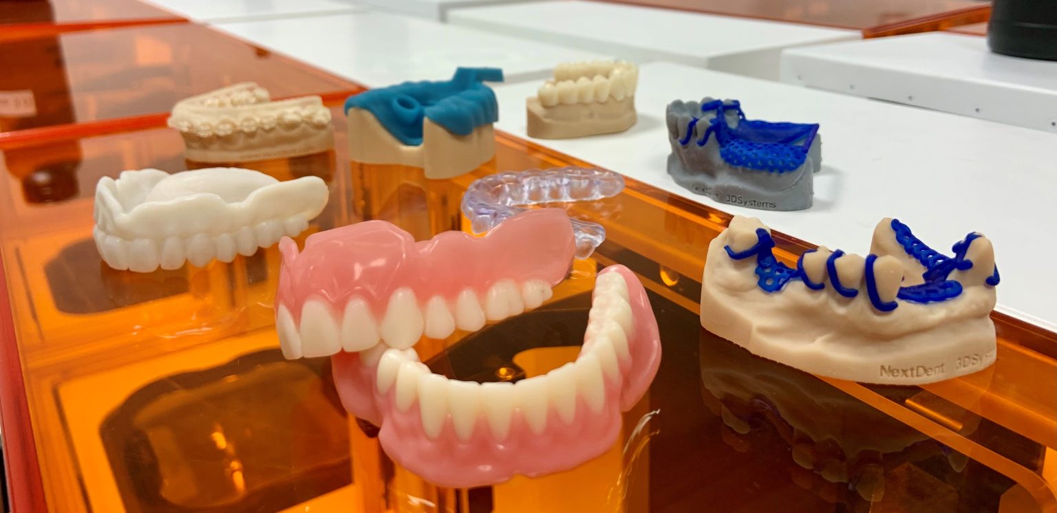 NextDent5100 可应用于多种场景，并可与多种经过验证的 NextDent 材料配合使用