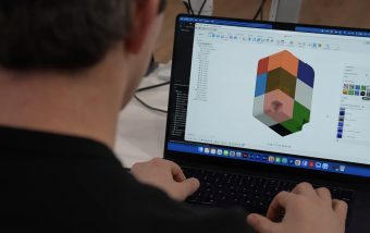 自己设计3D打印行李箱的各项功能