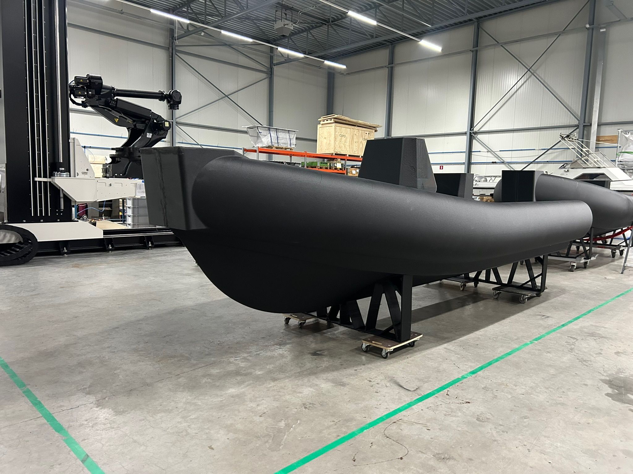Voltage Vessels利用玄武岩纤维复合材料3D打印6米长的军用船体