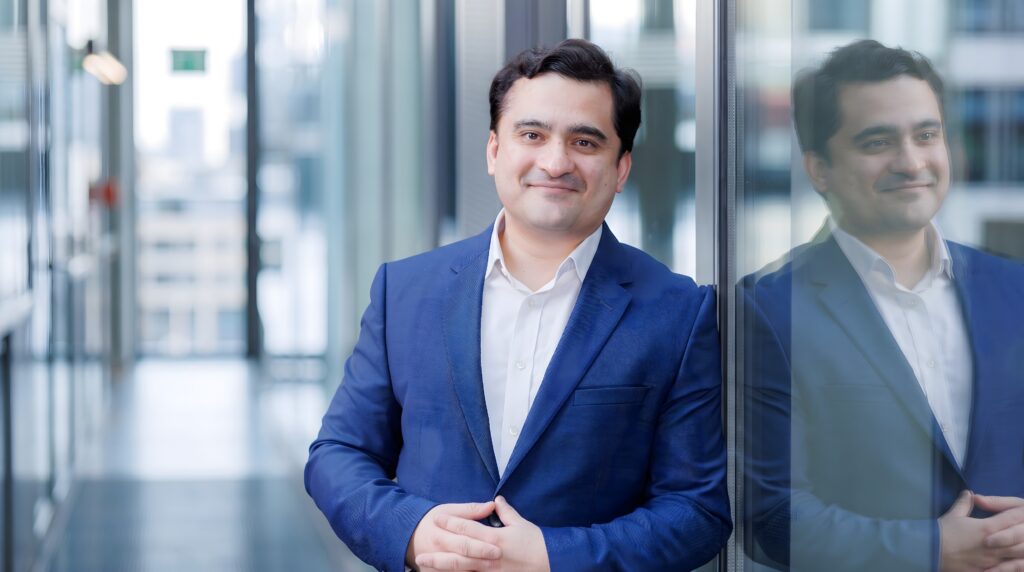 Mohit P. Chhaya博士,BellaSeno首席执行官兼联合创始人 Mohit P. Chhaya博士,BellaSeno首席执行官兼联合创始人