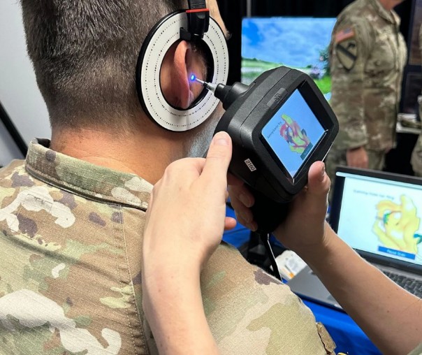 Aware Defense公司赢得海军3D打印定制化耳塞五年期合同