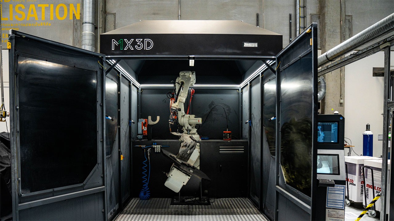 MX3D 打印机。